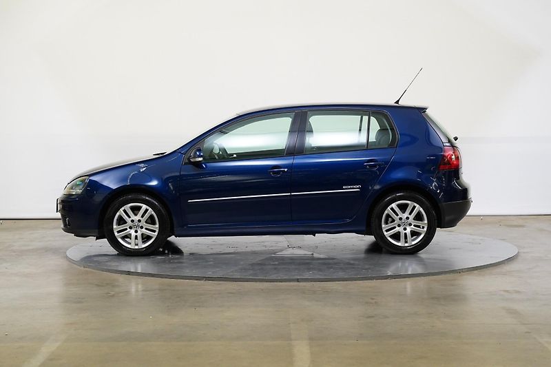 Volkswagen Golf - fotka 3 z 21