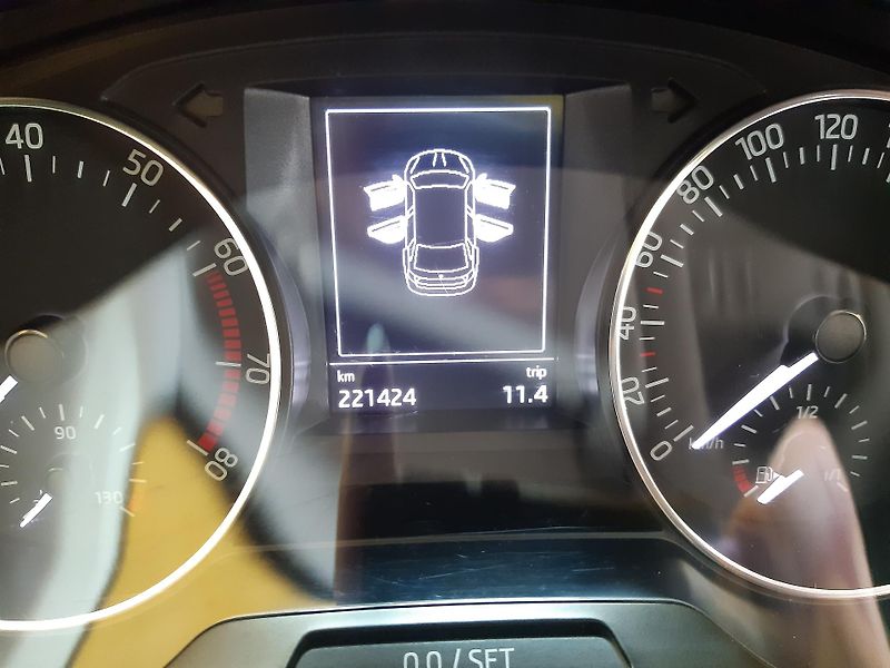Škoda Rapid 1.2 TSI DIGIKLIMA zadáno !!! - fotka 16 z 26