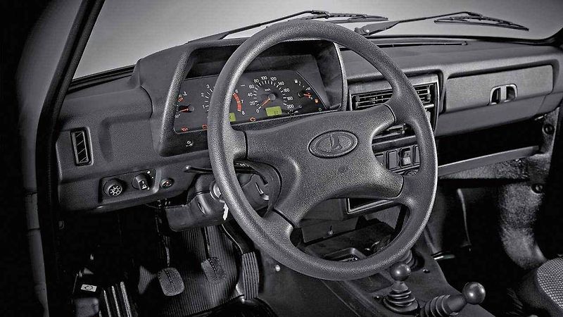 Lada Niva.