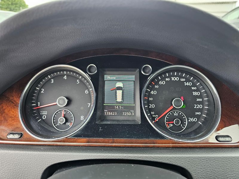 Volkswagen Passat 2.0 TSI, PRODÁNO - fotka 19 z 30