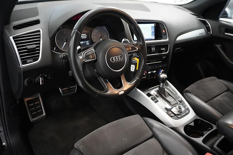 Audi SQ5 3.0TDI 313PS QUATTRO AUZTOMAT - fotka 13 z 28
