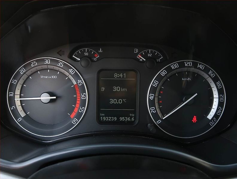 Škoda Octavia (2008) RS 2.0 TDI, Xenony, Tempomat - fotka 11 z 18