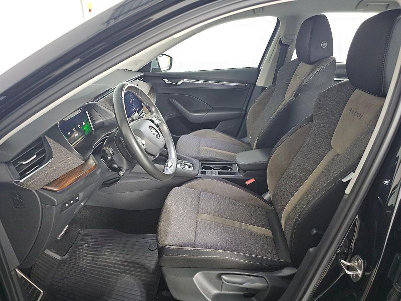 Škoda Octavia (2023) 2.0TDI 4x4 110kW DSG SCOUT TAŽ - fotka 6 z 30