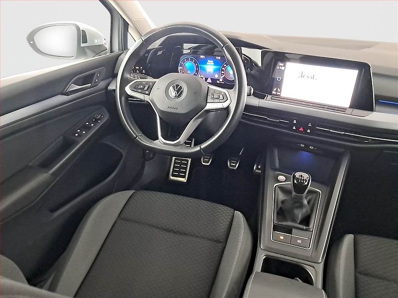 Volkswagen Golf (2023) Life 1.5 TSI, Navi, Tempomat - fotka 7 z 18