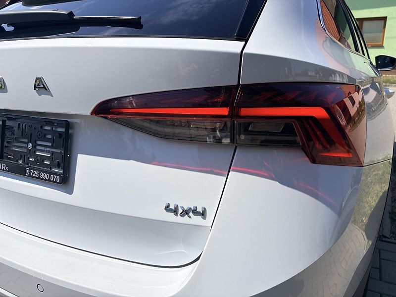 Škoda Octavia SCOUT 2.0 TDI DSG MATRIX - fotka 9 z 56