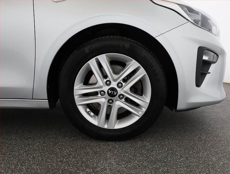Kia Ceed (2020) 1.4 CVVT, Serv.kniha, Tempomat - fotka 17 z 17