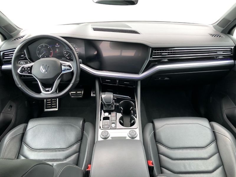 Volkswagen Touareg 3.0 TDI R-Line - fotka 5 z 30