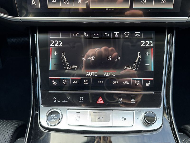 Audi A8 (2022) 55TSFi Martix Vzduch B&O - fotka 9 z 49