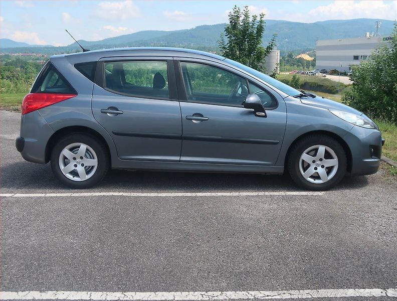 Peugeot 207 (2010) 1.4 VTi, po STK, jezdí skvěle - fotka 6 z 13