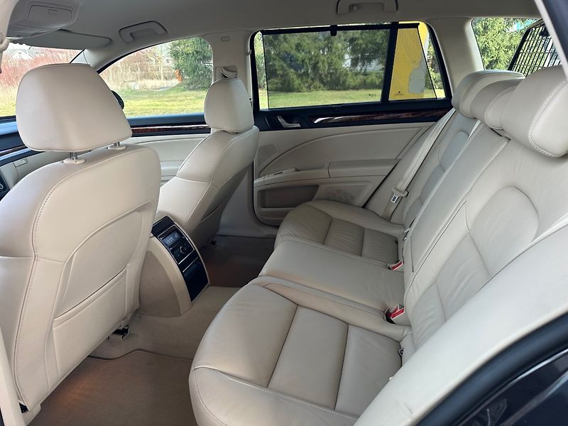 Škoda Superb (2012) 2.0TDi NAVI, SAMO.PARKOVANÍ - fotka 14 z 17