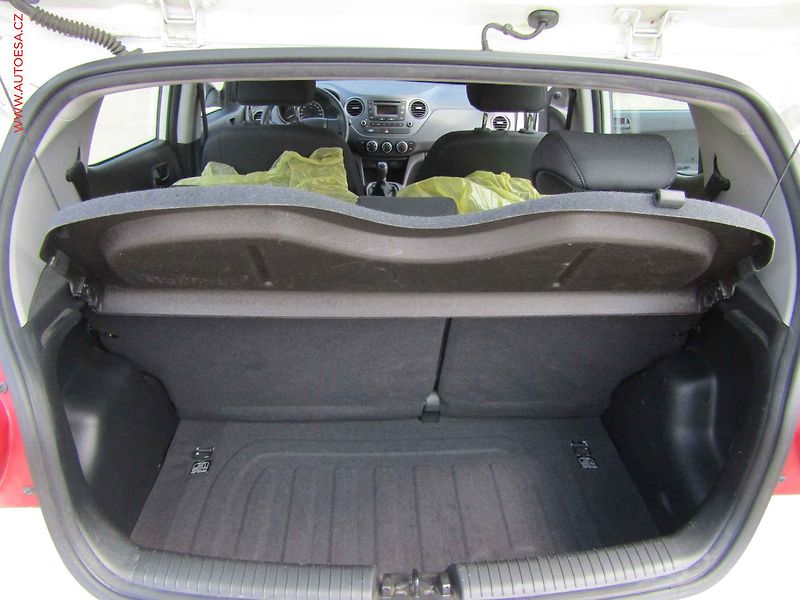 Hyundai i10 (2016) 1.0i, 2.maj,ČR, AC - fotka 7 z 16