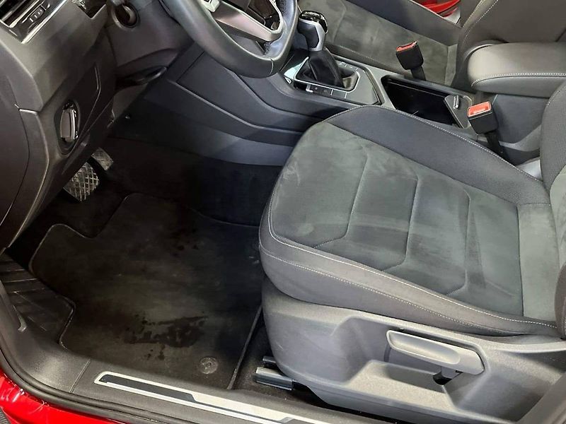Volkswagen Tiguan (2024) Elegance 1.5 TSI DSG - fotka 12 z 20