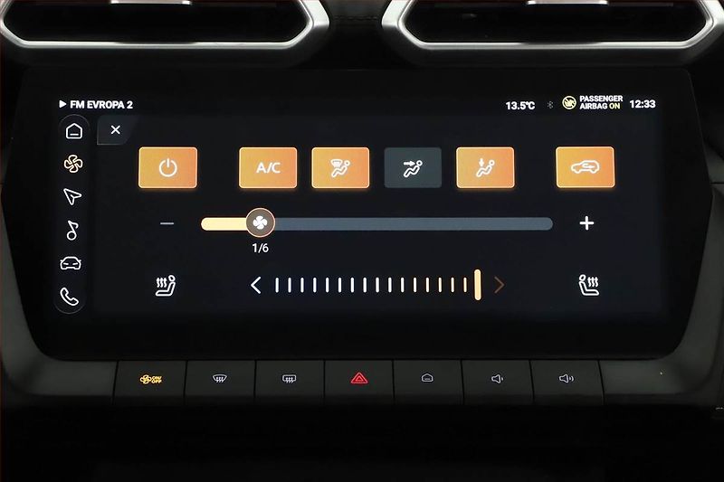 MG ZS (2025) 1.5 i, Elegance, FullLed - fotka 19 z 23