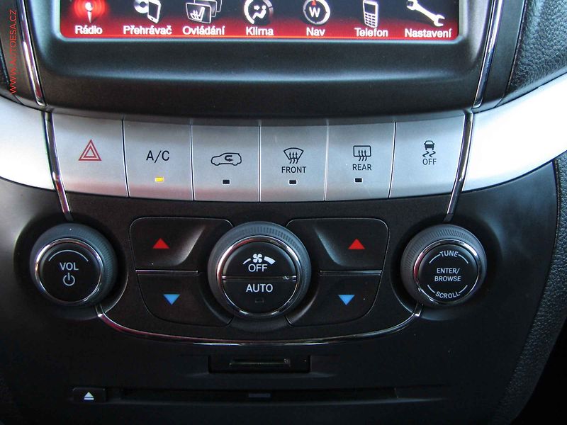 Fiat Freemont (2015) 2.0 JTD 4x4, 7míst, AT, TZ - fotka 17 z 22