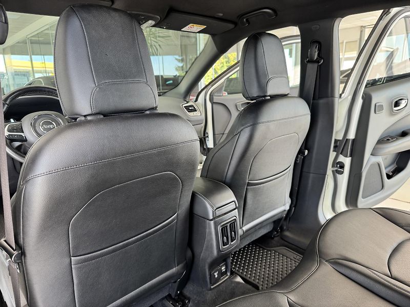 Jeep Compass S 4xe 1,3T 177kW*REZERVACE! - fotka 15 z 37