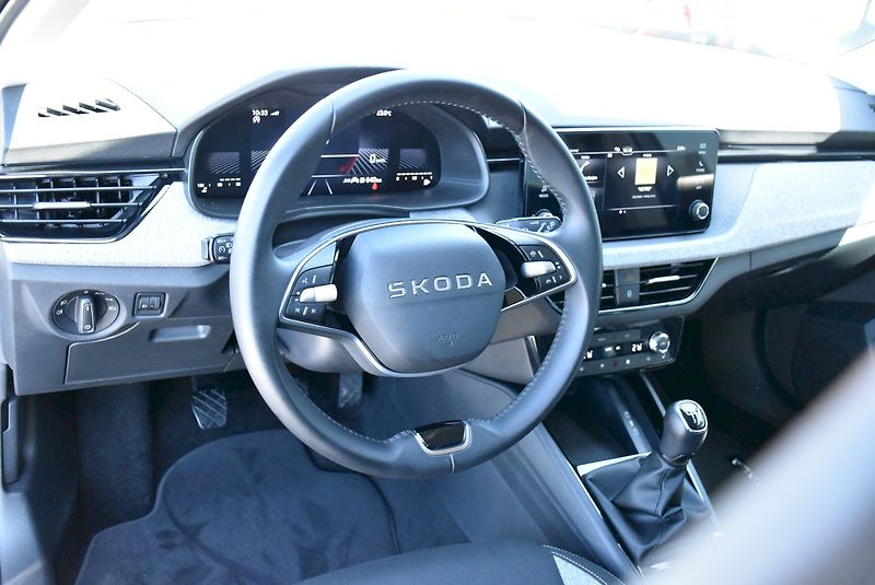 Škoda Scala (2025) Selection 1.0 TSI 85kW - fotka 6 z 25