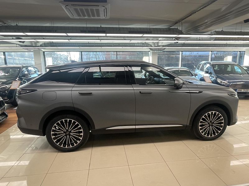 Omoda 9 (2025) Omoda 9 PHEV Premium  - fotka 6 z 56