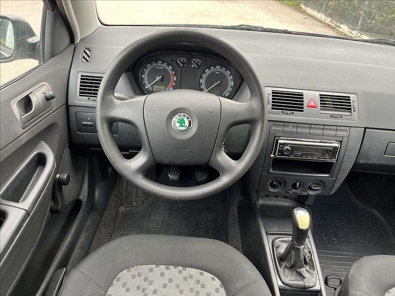 Škoda Fabia 1,4 TDi KLIMA STK 8/2026 - fotka 13 z 25