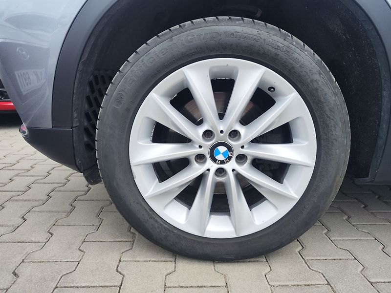 BMW X3 20d/135kW xDrive ČR - fotka 33 z 33