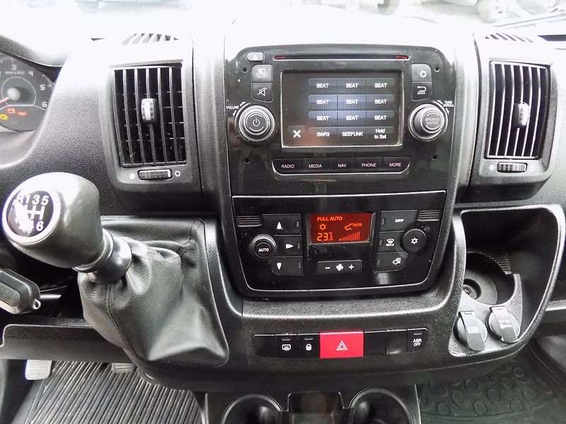 Fiat Ducato 2,3 JTD 130 KW L4H3 AC, TZ, .. - fotka 27 z 38