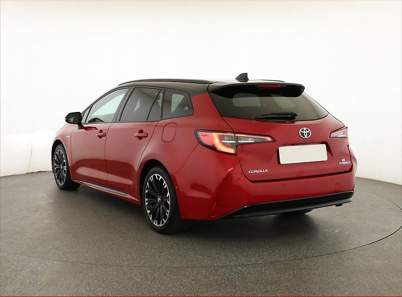 Toyota Corolla (2020) 1.8 Hybrid - fotka 4 z 20
