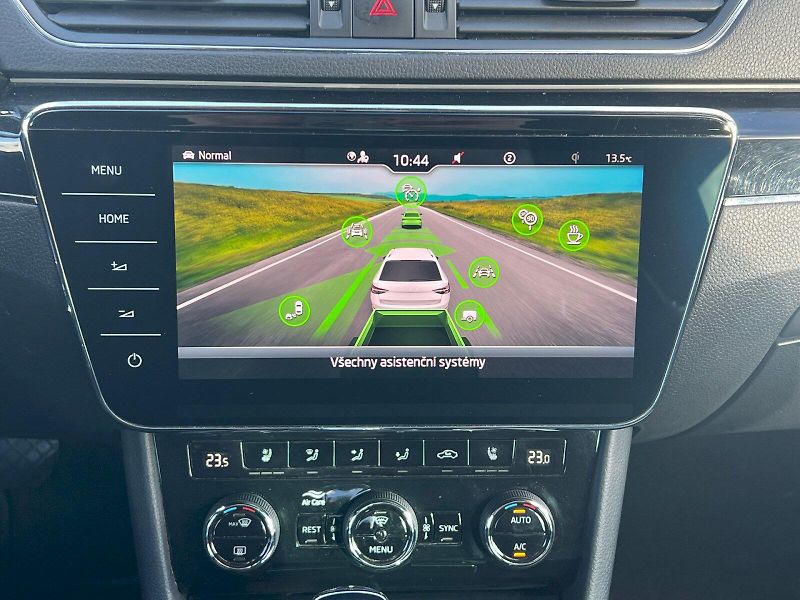 Škoda Superb (2023) L&K 2.0TDi 4x4 147kW 7°automat - fotka 25 z 31