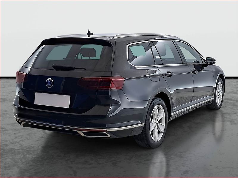 Volkswagen Passat (2020) Elegance 2.0 TDI, Automat - fotka 5 z 19