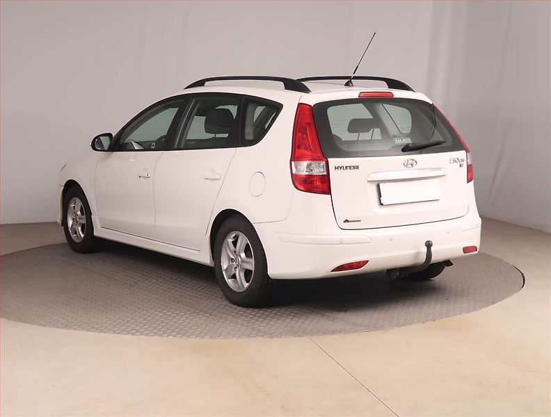 Hyundai i30 (2012) 1.6 CVVT, Tempomat - fotka 4 z 15
