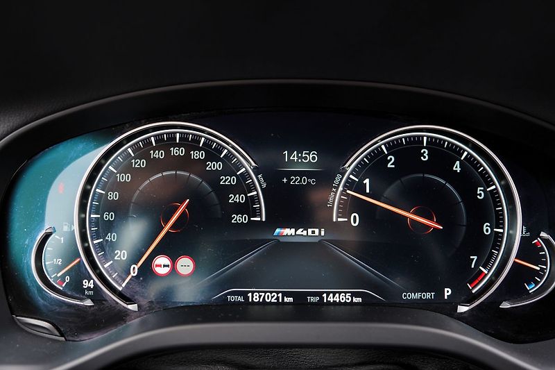 BMW X3 M40i xDrive/LED/21/355 PS - fotka 39 z 46