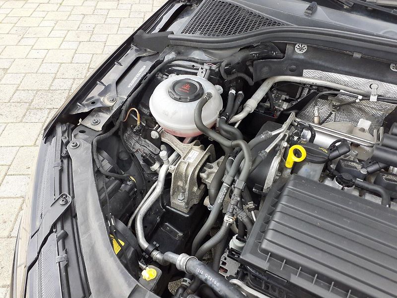 Škoda Octavia (2018) 1.4 TSi  110 Kw ČR - fotka 27 z 32