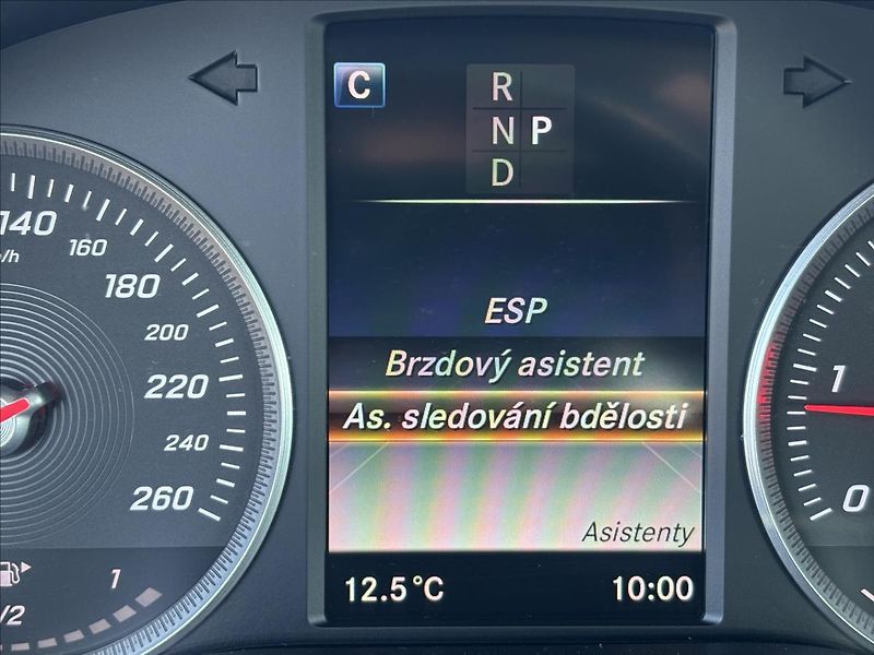 Mercedes-Benz Třídy C 2,2 CDi 100kW Led,Výhřev,9G-tr - fotka 23 z 37