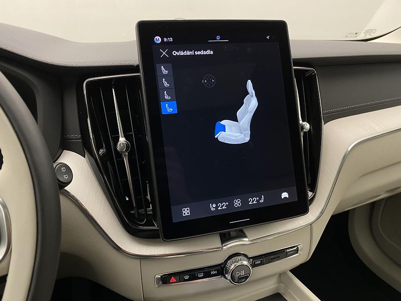 Volvo XC60 T8 AWD RECHARGE DARK ULTRA CZ - fotka 62 z 64