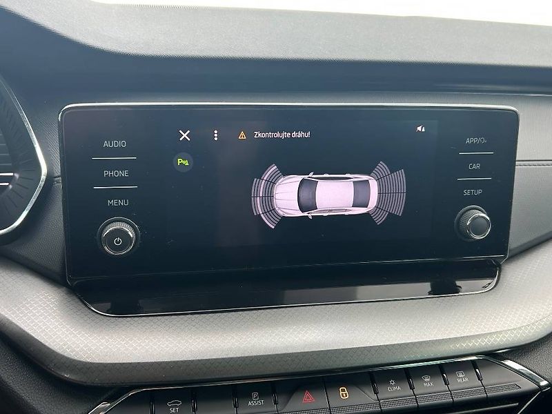 Škoda Octavia Ambition 7DSG 2,0TDI - fotka 16 z 23