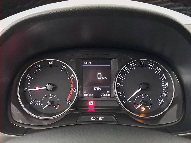 Škoda Fabia (2017) 1.2 TSI, ČR,1.maj - fotka 11 z 15