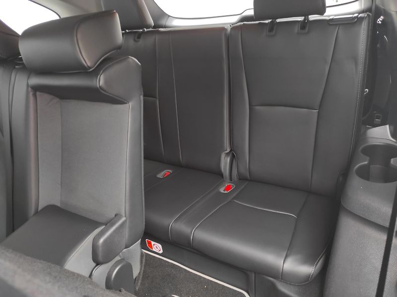 Toyota Highlander 2.5e-CVT HEV 7míst, AWD - fotka 11 z 59