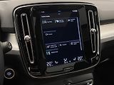 Volvo XC40 T2 MOMENTUM REZERVACE - náhled 36