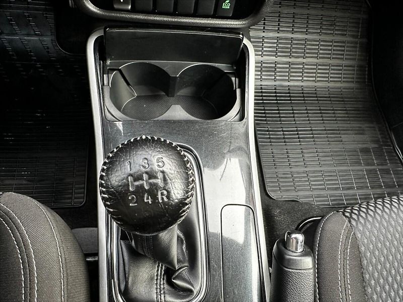 Mitsubishi Outlander 2,0 MIVEC, CZ, 1.majitel, DPH! - fotka 25 z 38