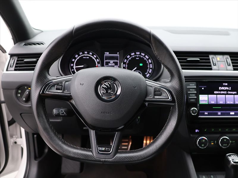 Škoda Octavia RS 2.0 TDI 135kW DSG - fotka 18 z 35
