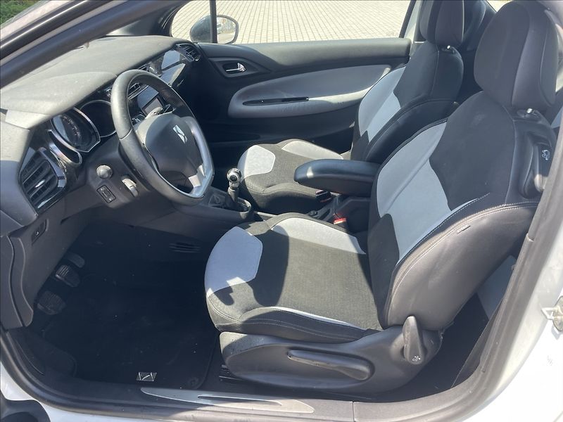 Citroën DS3 1,4 i 70kw Klimatronic ESP Tem - fotka 7 z 33