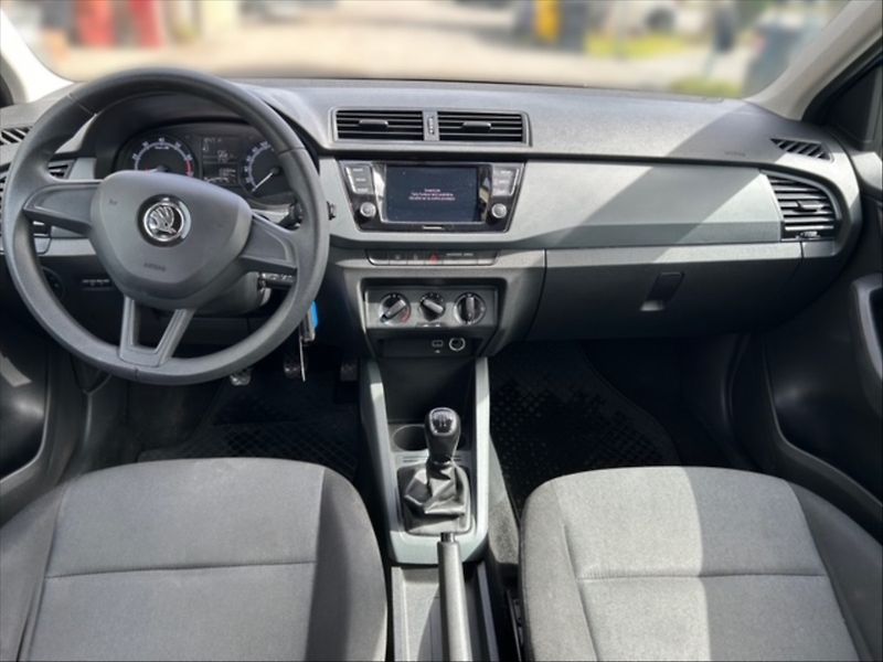 Škoda Fabia 1,0 TSI 70 Active - fotka 9 z 11