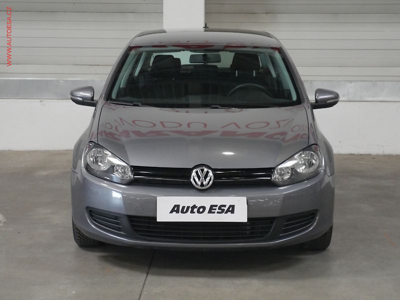Volkswagen Golf (2010) 1.6TDi, autoAC, STK10/27 - fotka 2 z 13