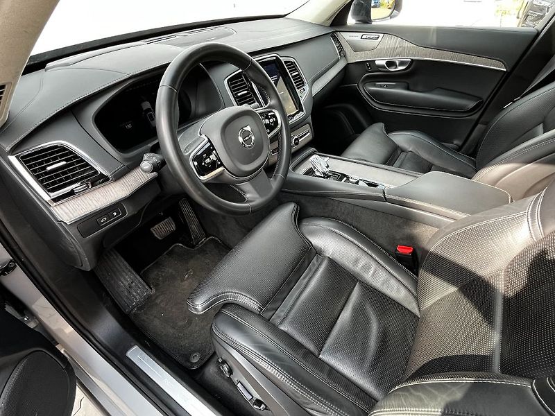 Volvo XC90 Ultimate T8 AWD 335kW - fotka 13 z 26