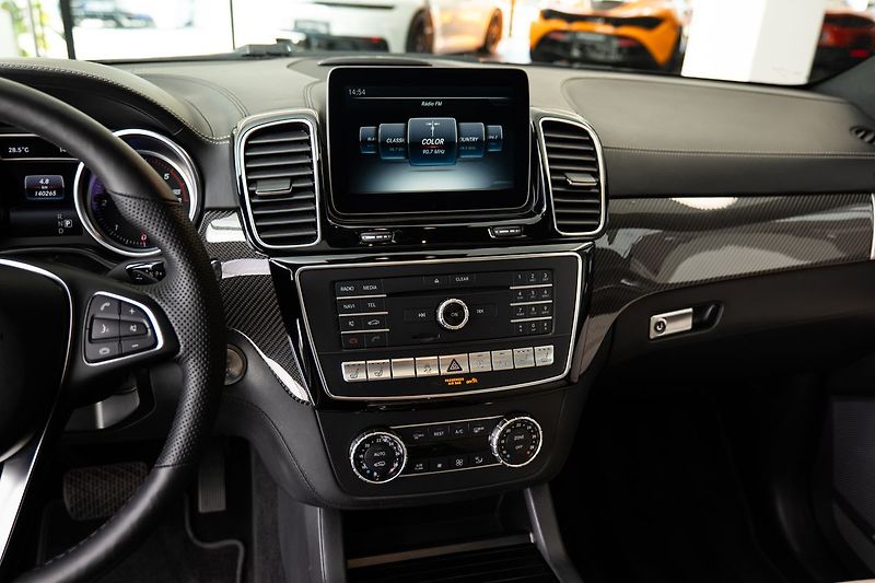Mercedes-Benz GLE d 4MATIC AMG - fotka 13 z 25