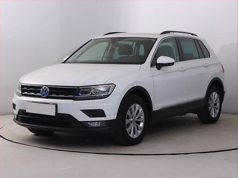 Volkswagen Tiguan (2019) Comfortline 2.0 TSI - fotka 2 z 22