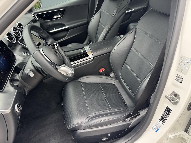 Mercedes-Benz Třídy C (2023) C 220d 4MATIC AVANTGARDE Masáž - fotka 12 z 31
