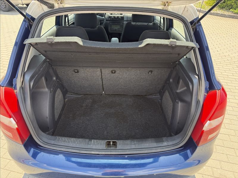 Škoda Fabia 1,4 i 16v Klima, po STK - fotka 9 z 28