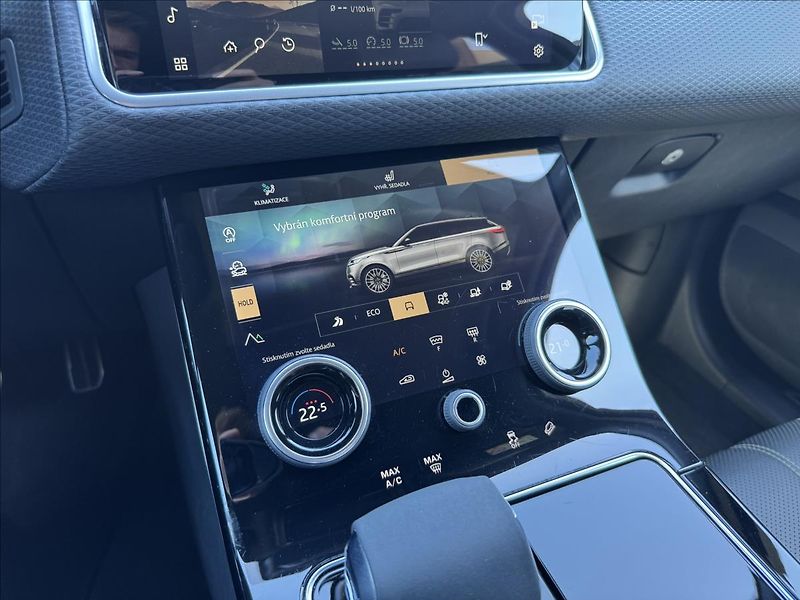 Land Rover Range Rover Velar 2,0 D200 R-DYNAMIC SE ZÁRUKA - fotka 29 z 36