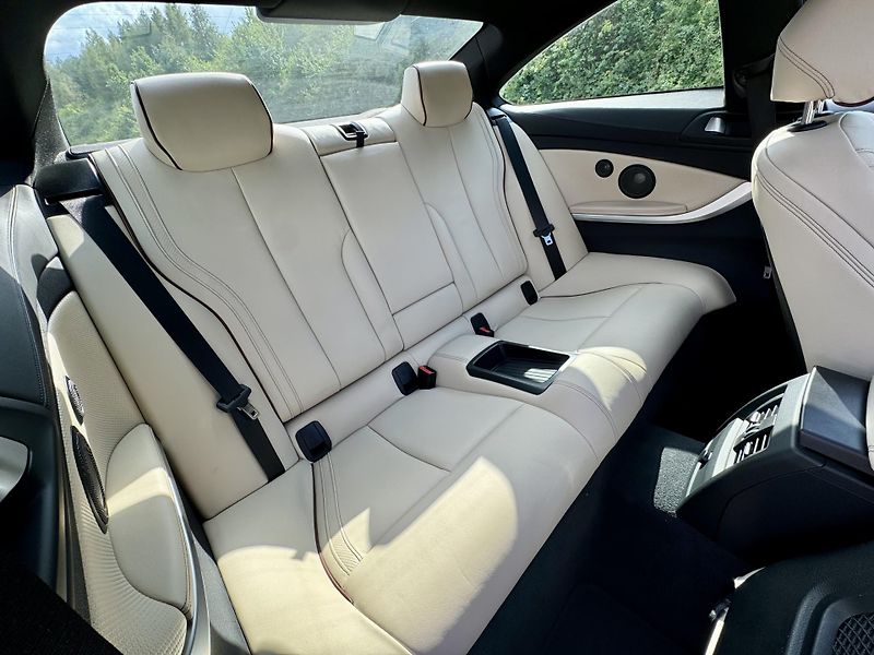 BMW Řada 4 (2017) BMW 440i xDrive Coupé F32 - fotka 19 z 27
