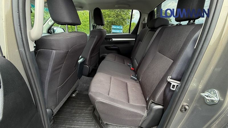 Toyota Hilux MT ACTIVE - fotka 13 z 18