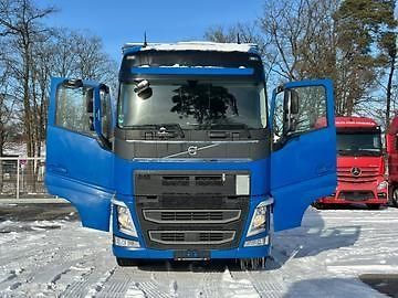 Volvo FH (2020) 500 6x2 shrnovačka EURO 6 - fotka 2 z 18
